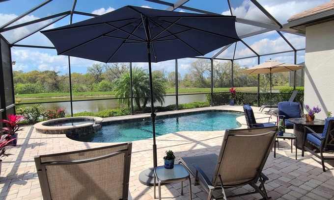 Lakewood Ranch House | Luxurious 3BR Home with Private Pool/Spa in Lakewood National