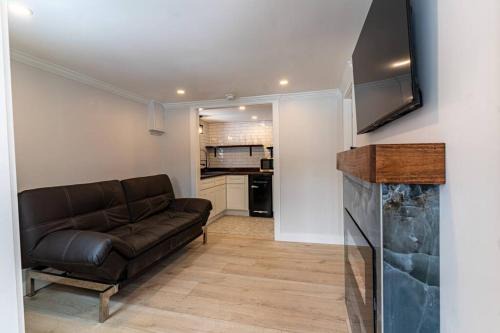 Temple House | Luxurious and Cozy Cabin in a Rural Setting #16