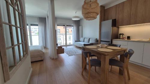 Jezyce Apartment | Luxurious Cinnamon Apartment, self check-in 24h, free parking, air-conditioning