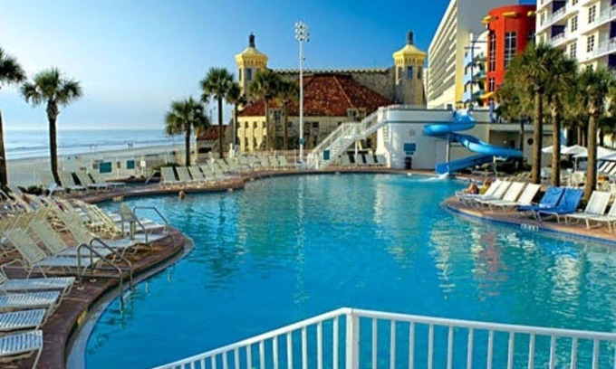 Seabreeze Historic District Condo | luxurious Club Wyndham Ocean walk beachfront resort