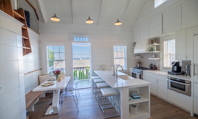 Nantucket Town Cottage | Luxurious Harbor View "Lizzie" Cottage! Walk & bike to everything!