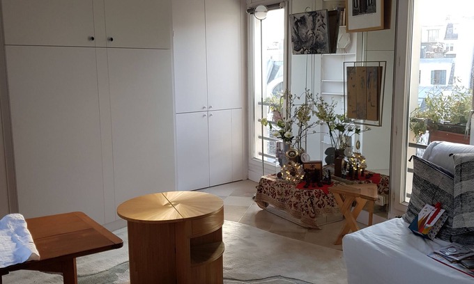 Montparnasse Apartment | Luxurious studio full Sky