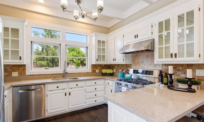 Cupertino House | ⭐Luxurious Stunning Resort Like House in Silicon Valley 1GBPS 4 beds/2 baths⭐