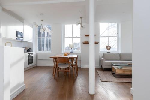 Holborn and Covent Garden Apartment | Luxury 2 Bedroom Huge Duplex Covent Garden Holborn