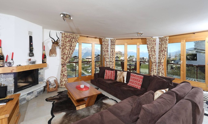 Saint-Pierre-de-Clages Apartment | Luxury 3 bed ski chalet-apartment in Haute-Nendaz ,Switzerland.