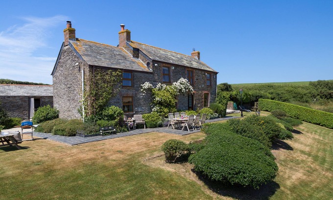 Padstow Other | Luxury 5 star Farmhouse near padstow, wifi, fishing, bird hide, stunning views