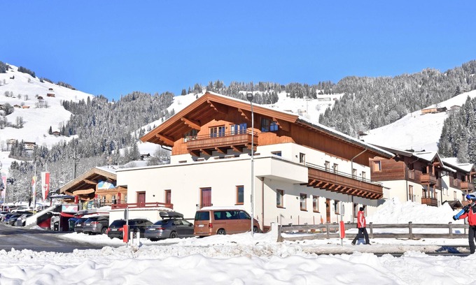 Moosen Apartment | Luxury apartment with spa next to the gondola