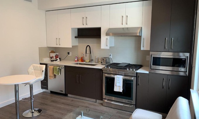 Cupertino Apartment | Luxury Apartment in Cupertino - Cars Available