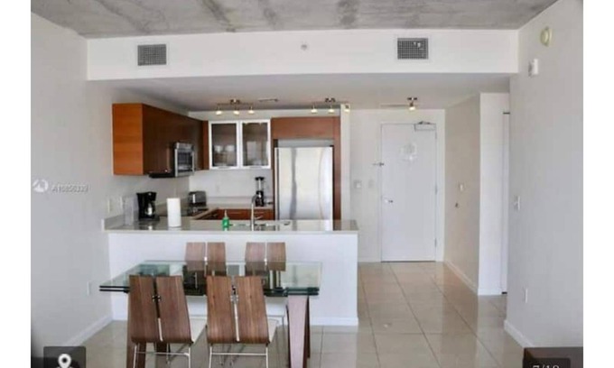 Midtown Apartment | Luxury Apartment special for you