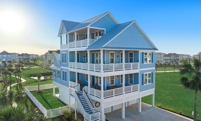 Red Fish Cove House | Luxury Beach House - Up to 16 people - Elevator, Pool, Hot Tub, EV charger!