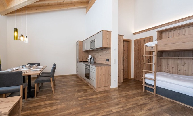 Saalbach Apartment | Luxury Chalet in Saalbach-Hinterglemm with Sauna