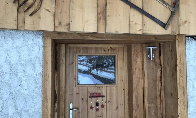 Champagny-en-Vanoise Ski Chalet | Luxury chalet 270m2-18 pers spa sauna 100 m cable car recent renovation