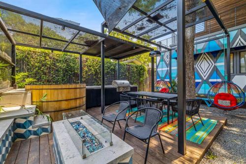 South Lamar House | Luxury Compound in South Lamar