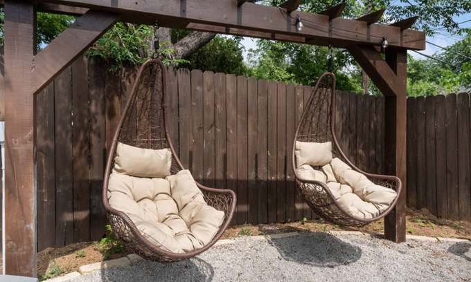 Fort Worth House | Luxury Family Friendly Home 6 Queen Beds