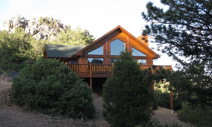 Venner Ranch Estates House | Luxury Home, Breathtaking Views, Hot Tub, Colorado Rocky Mountains