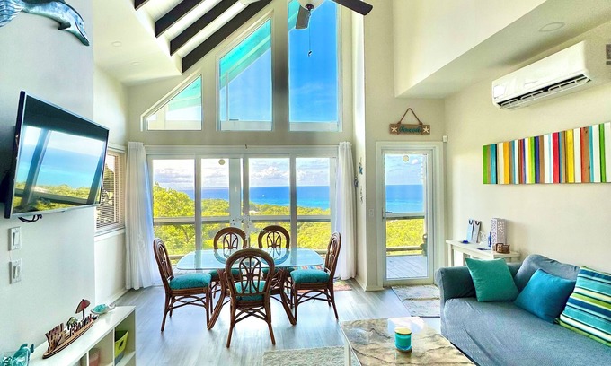 Roatan Villa | Luxury Ocean View Villa in West Bay Roatan. 3 Bedrooms with Pool & Beach Access