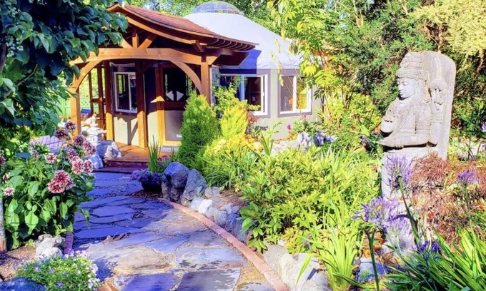 Port Hadlock Cottage | Luxury Retreat Yurt at Brigadoon