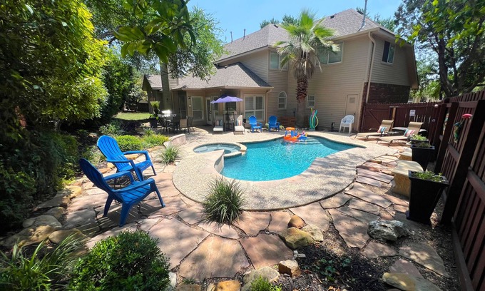 Hidden Forest House | Luxury Retreat - Tranquil getaway with Pool, Hot Tub, Game Room, & 2 King Suites