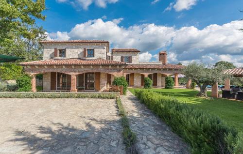 Barat Villa | Luxury Unique Stone Villa Rustica in Istria