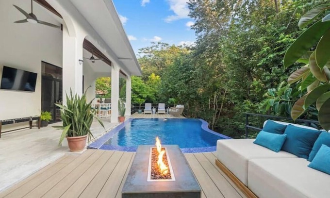 Coco House | Luxury Villa Tortuga with Private Pool in Pacificon