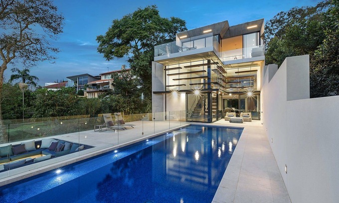 Mosman House | Luxury Villas Balmoral Golden Mile Luxe (Heated Pool)