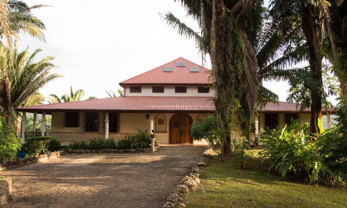 Middlesex House | Magical Hilltop In Southern Belize