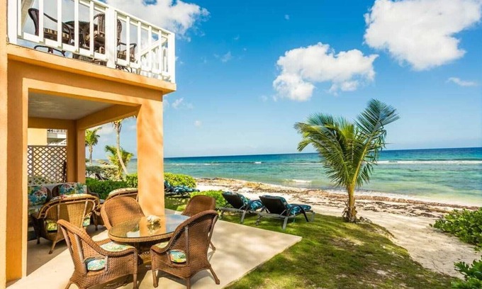 North Side Villa | Mahogany Point 5: 3 BR/3 BA villa in North Side, Sleeps 6
