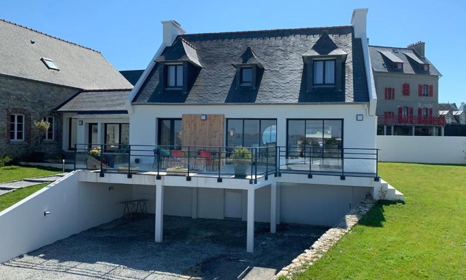 Camaret-sur-Mer Villa | Maison d'exception ~ Vue Mer ~ 100m de la plage