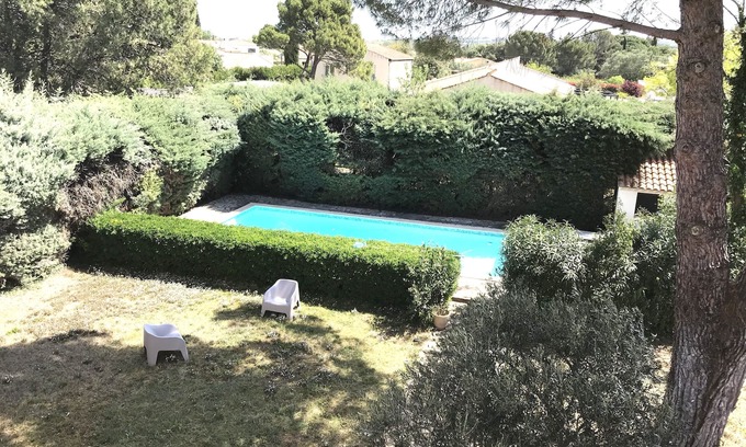 Canet House | Maison de Famille Sous les Pins Avec Piscine