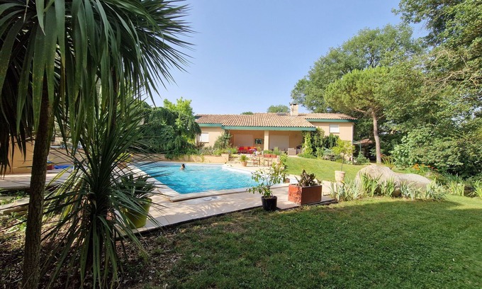 Bruguieres Villa | Maison Familliale Avec Piscine à Proximité de Toulouse