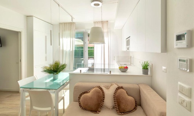 Fogliano Marina Apartment | Maison Mameli - Romantic