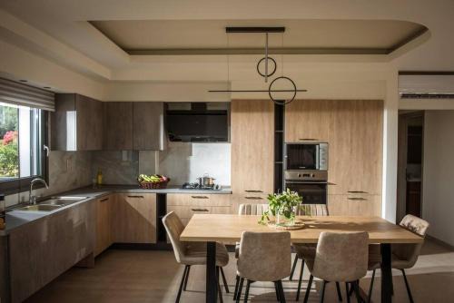Sissi House | Malena Residence by 8essentially