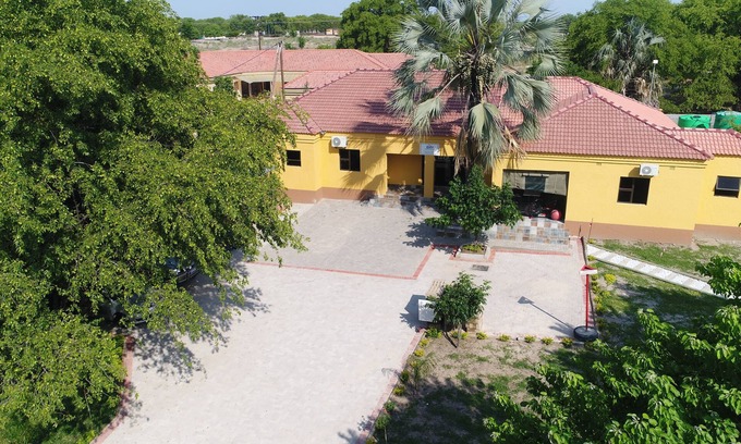 Maun House | Maun Executive Inn