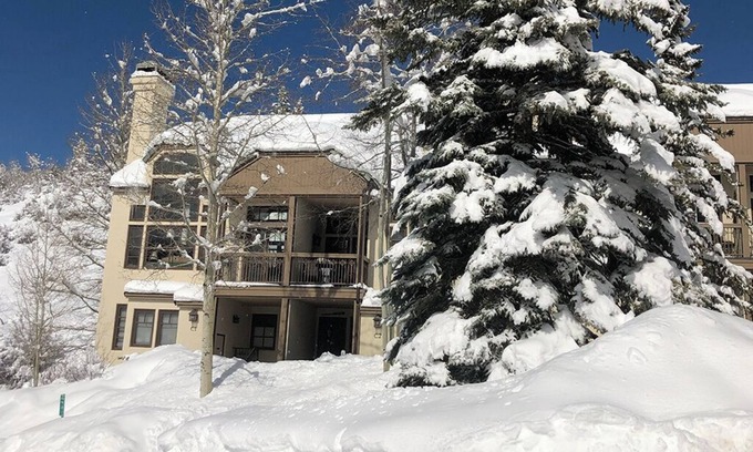 Beaver Creek House | Meadows Townhouse + Ski in complete remodel 2014 sleeps 12