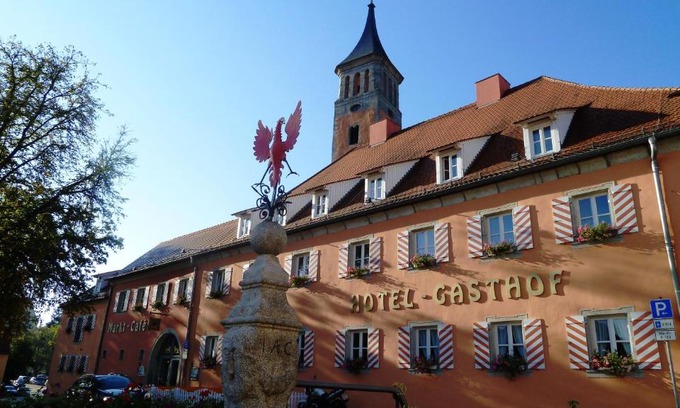 Floß Hotel | Meister BÄR HOTEL Ostbayern