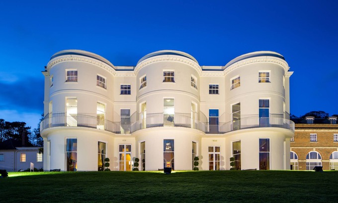 Upton St. Leonards Hotel | Mercure Gloucester Bowden Hall Hotel