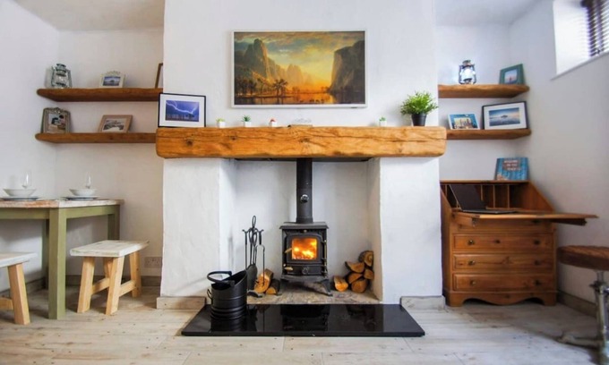 Hove Apartment | Mermaid Cottage | by Brighton Holiday Lets