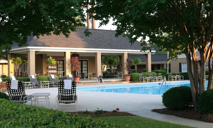Albany Hotel | Merry Acres Inn