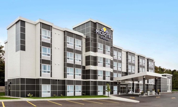 Val-d'Or Hotel | Microtel Inn & Suites by Wyndham Val-D or