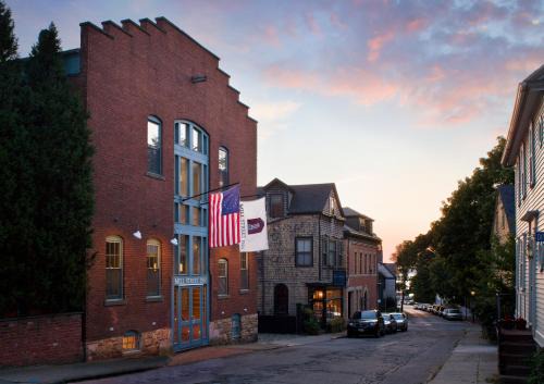 Historic Hill Hotel | Mill Street Inn
