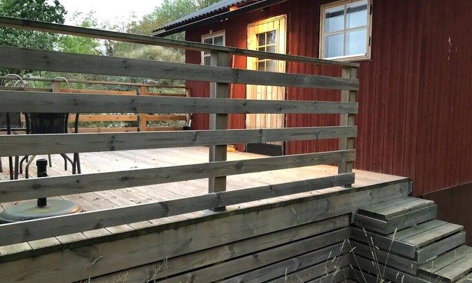 Huvudsta House | Mini holiday home in the middle of Stockholm on the lake
