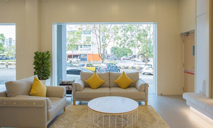 Taman Desa Jaya Hotel | Minimalist Hotel