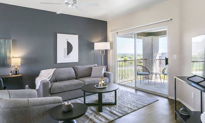 Canada Hills Golf Course Apartment | Modern Apartment in Prime Location (ID7810X66)