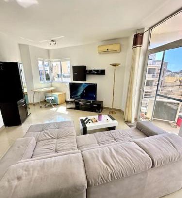 St. Andrew's Apartment | Modern apt - Close to the beach & PV