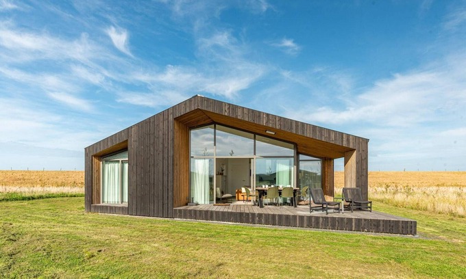 Wissenkerke House | Modern Eco Home Near Beach