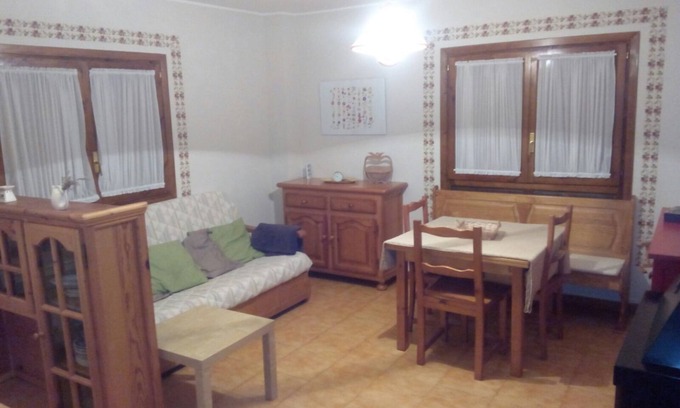 Villanua Apartment | Modest apartment in the Aragonese Pyrenees mountains. Altruistic rent.