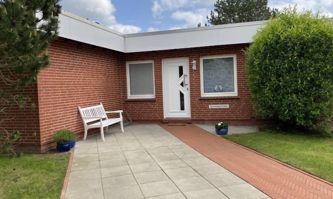 Norddeich House | Mondmuschel by Interhome