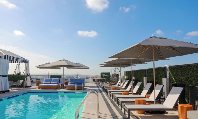 Norma Triangle Hotel | Montrose at Beverly Hills