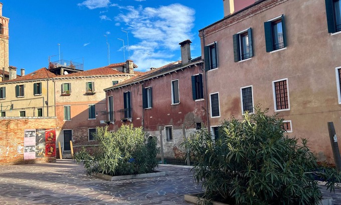 Castello Apartment | Morosina Canal View (500m from S.Mark's Square)