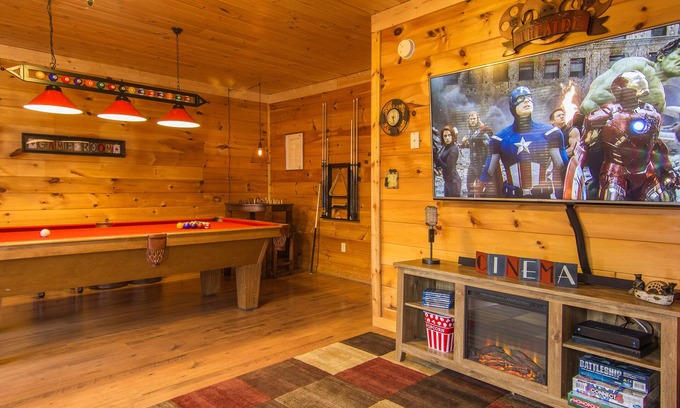 Chalet Village Cabin | MOUNTAIN COVE CABIN- LUXURY, PET FRIENDLY CABIN- POOL TABLE/HOT TUB/FIRE PIT